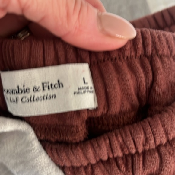 Lot of 4 Abercrombie jogger sweats- large - Picture 4 of 6